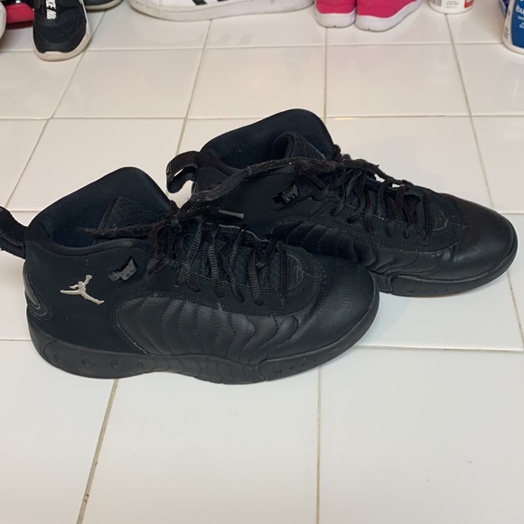 Jordan Other - 6.5Y Nike Air Jordan Jumpman.  All black in great condition.  See all pics.